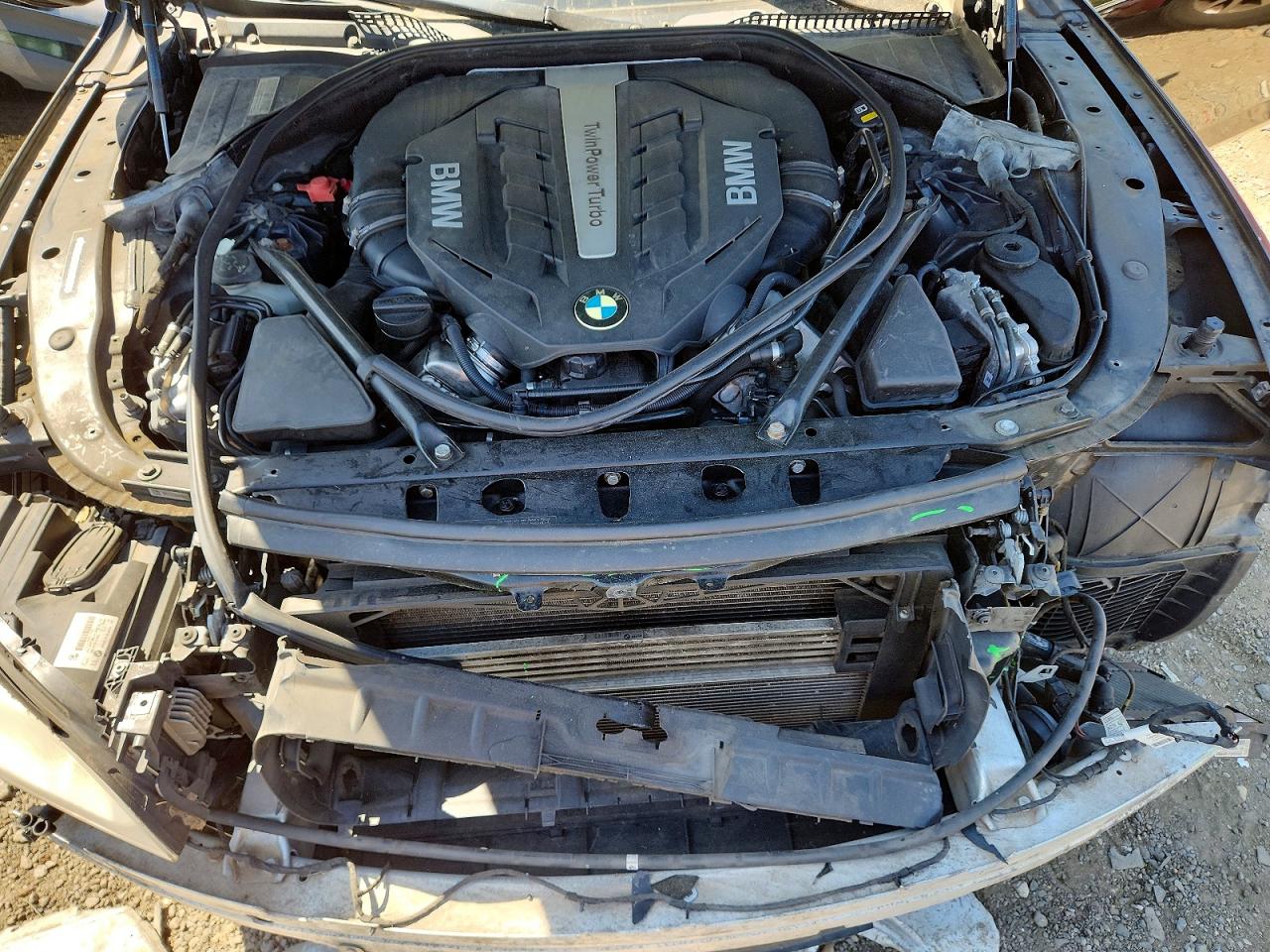 2015 BMW 750