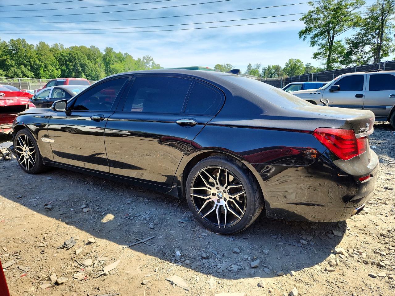2015 BMW 750