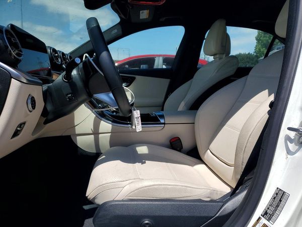 2026 MERCEDES-BENZ C C300