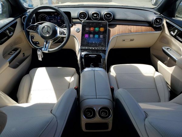 2026 MERCEDES-BENZ C C300