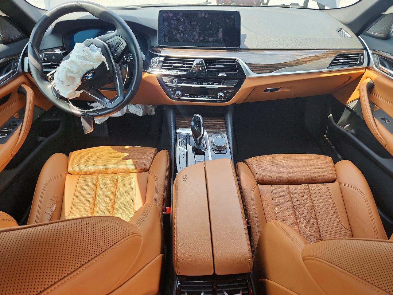 2021 BMW 540I