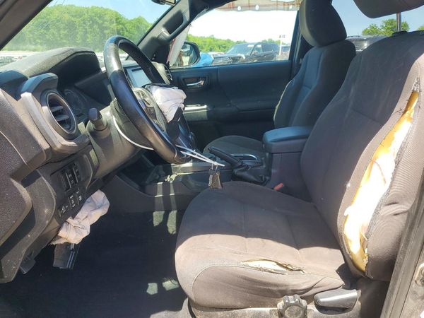 2017 TOYOTA TACOMA