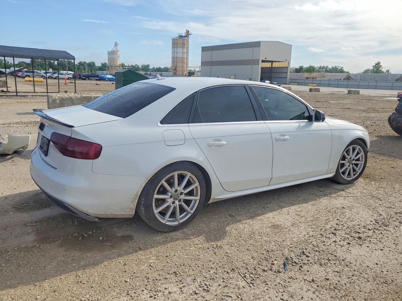 2016 AUDI A4