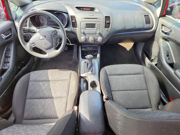 2016 KIA FORTE GL (Middle-Low Grade)