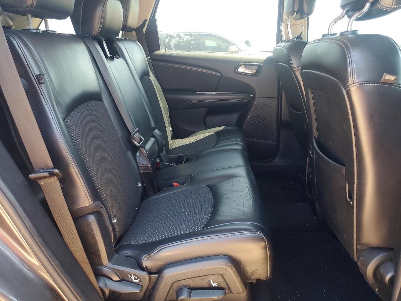2018 DODGE JOURNEY Crossroad (M,U,C)