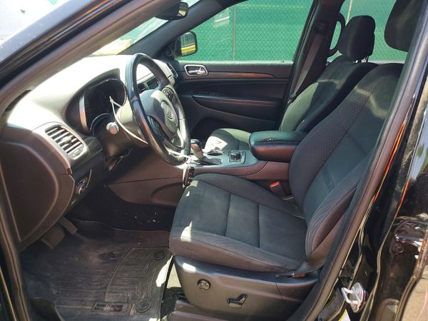 2019 JEEP GRAND CHEROKEE LAREDO 4X4
