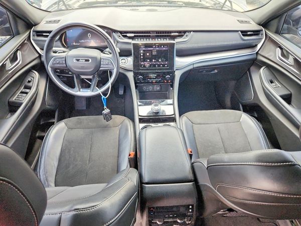 2021 JEEP GRAND CHEROKEE L LAREDO 4X4