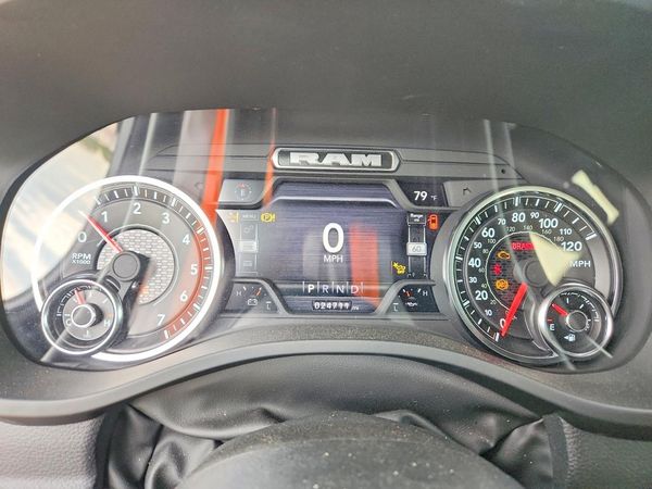 2024 RAM 1500 LARAMIE CREW CAB 4X4