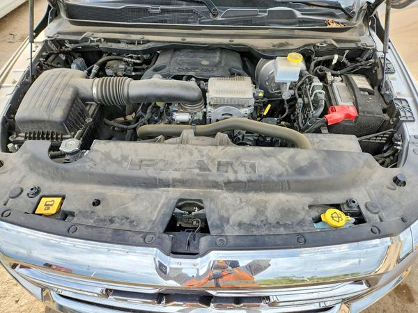 2024 RAM 1500 LARAMIE CREW CAB 4X4