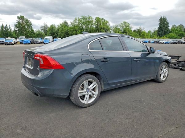 2014 VOLVO S60