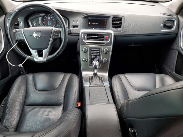 2014 VOLVO S60