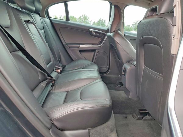 2014 VOLVO S60