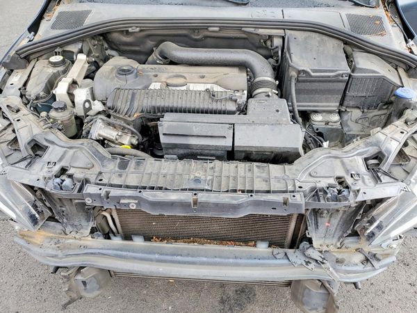 2014 VOLVO S60