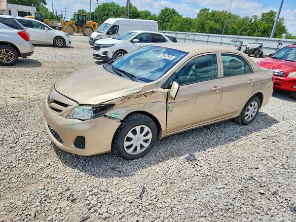 2013 TOYOTA COROLLA
