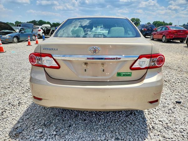 2013 TOYOTA COROLLA