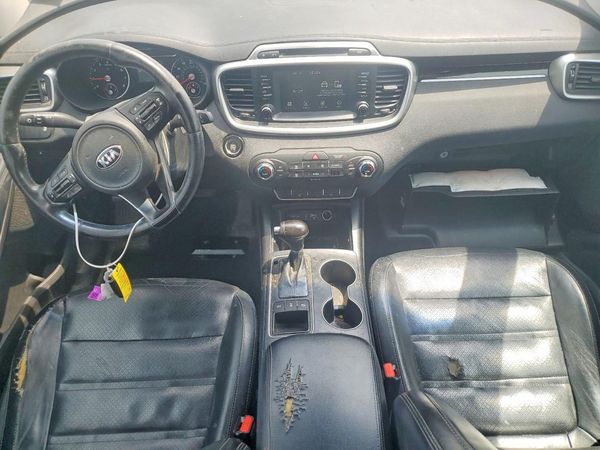 2017 KIA SORENTO L, LX