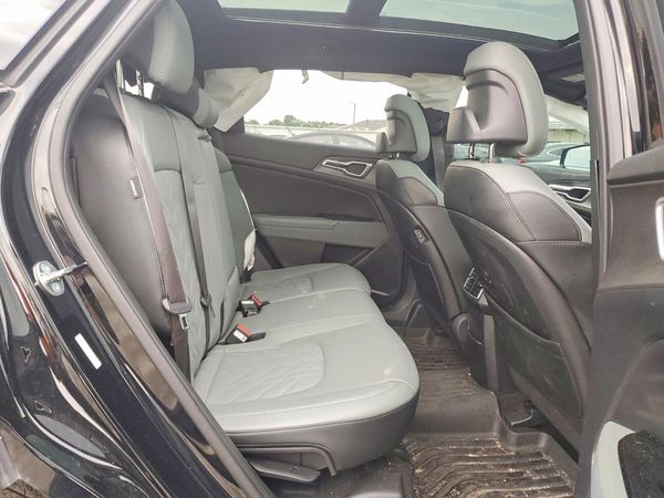 2025 KIA SPORTAGE X-LINE