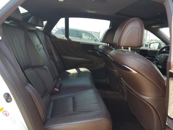 2018 LEXUS LS 500
