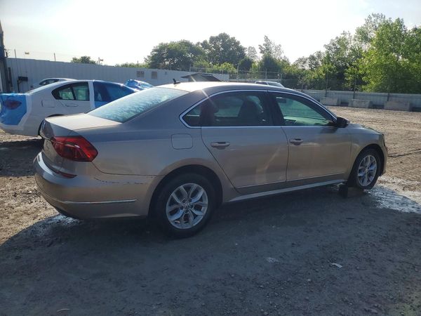 2017 VOLKSWAGEN PASSAT