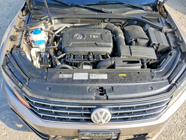 2017 VOLKSWAGEN PASSAT