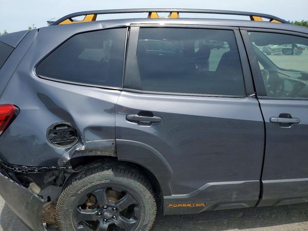 2023 SUBARU FORESTER
