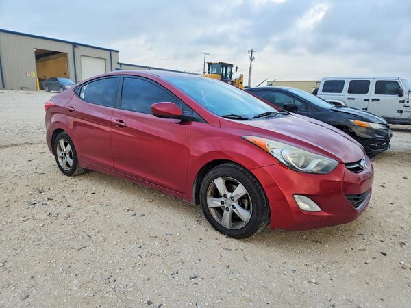 2013 HYUNDAI ELANTRA