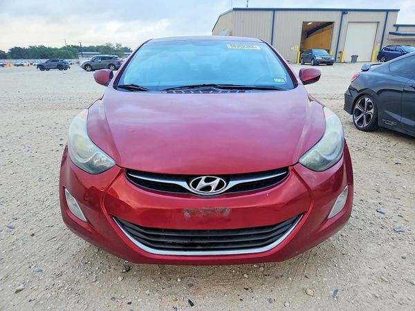 2013 HYUNDAI ELANTRA