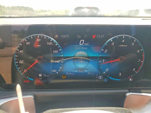 2022 MERCEDES-BENZ GLB GLB250
