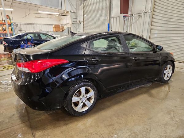 2012 HYUNDAI ELANTRA