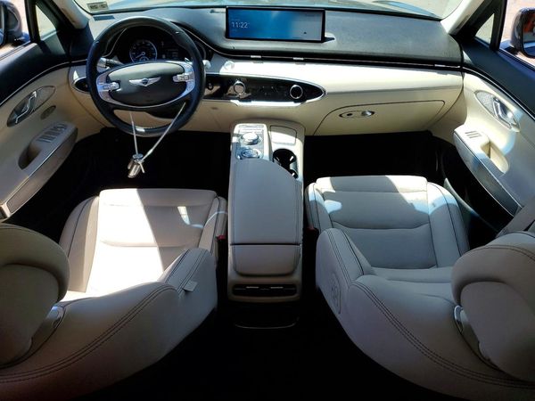 2024 GENESIS GV70