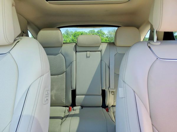 2024 GENESIS GV70