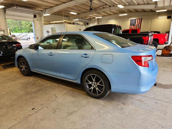 2012 TOYOTA CAMRY