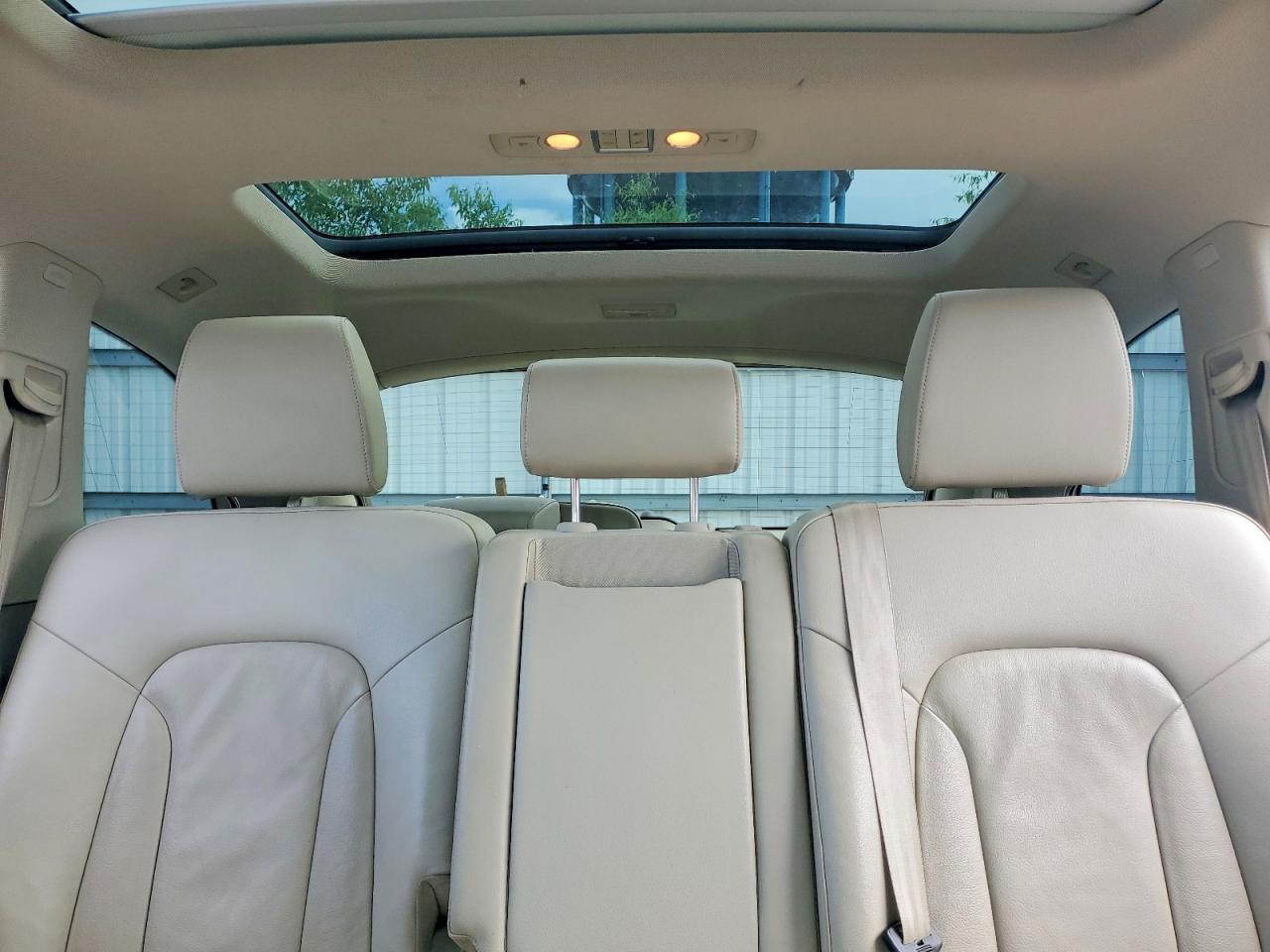 2012 AUDI Q7 Premium Plus