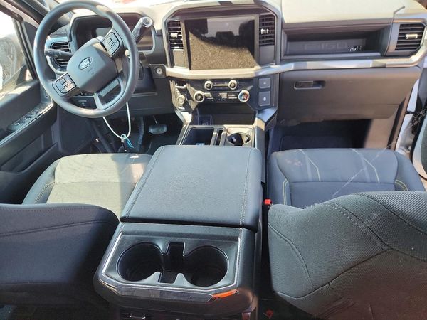 2025 FORD F150 STX