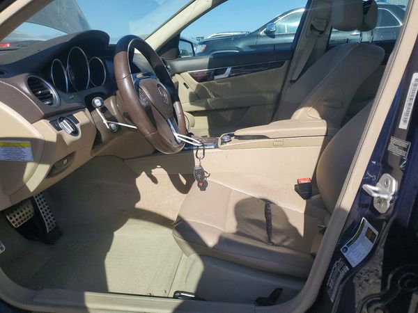 2013 MERCEDES-BENZ C