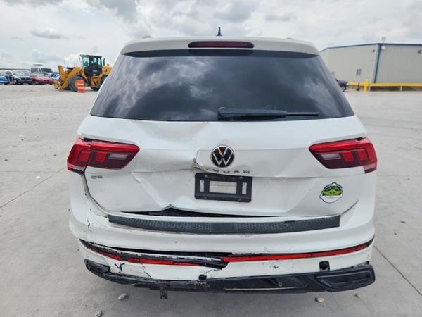 2023 VOLKSWAGEN TIGUAN SE R-Line Black