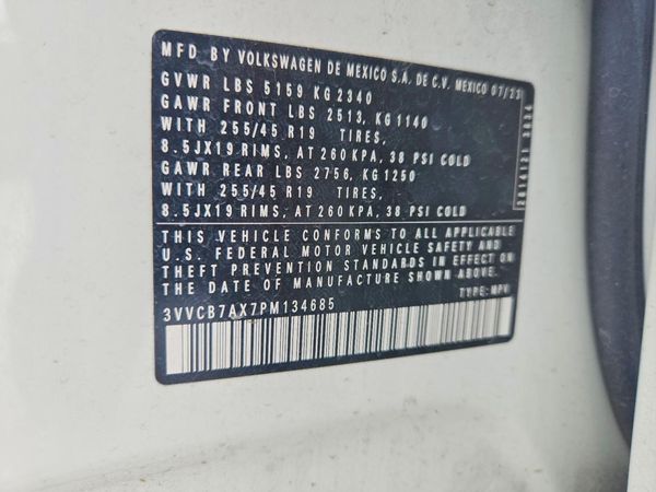 2023 VOLKSWAGEN TIGUAN SE R-Line Black