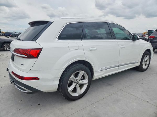 2021 AUDI Q7 quattro Premium
