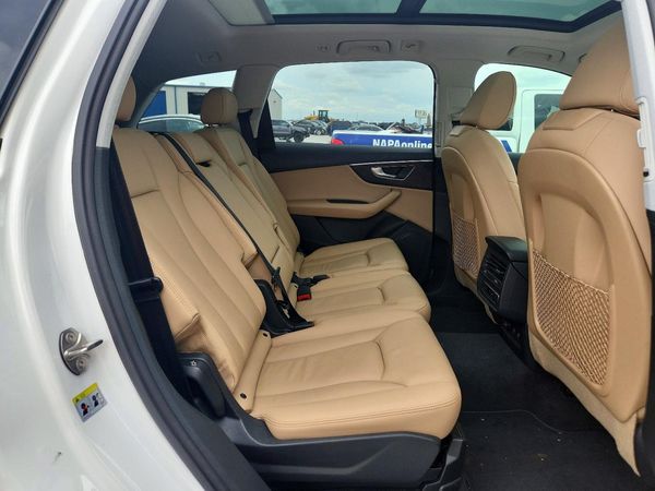 2021 AUDI Q7 quattro Premium