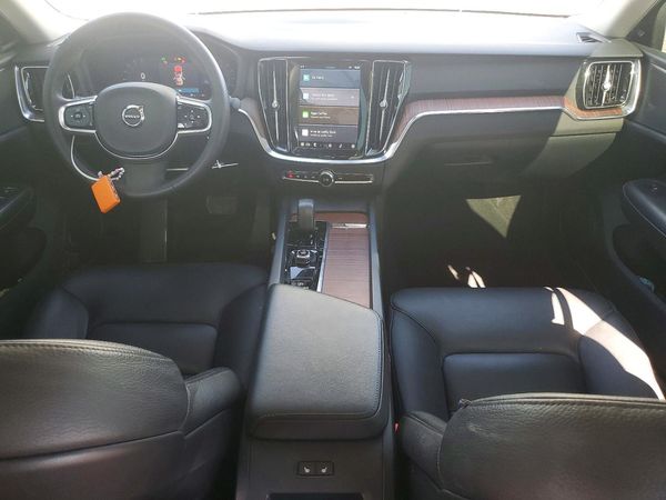 2025 VOLVO S60 Plus Dark