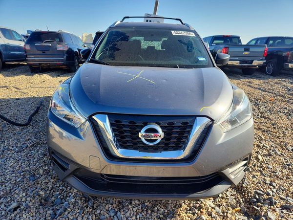 2019 NISSAN KICKS