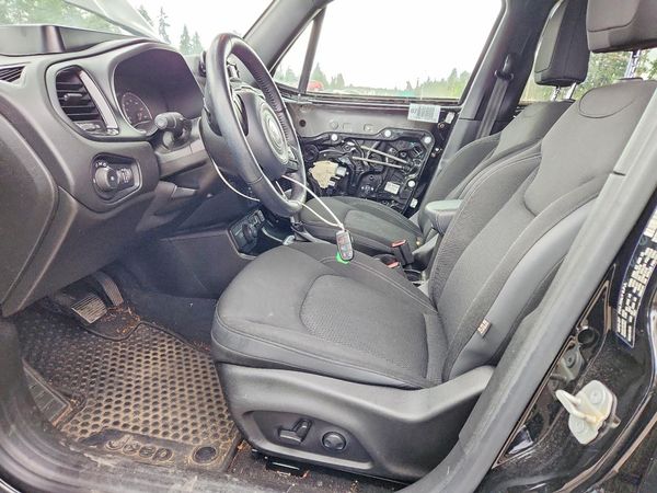 2022 JEEP RENEGADE LATITUDE 4X4