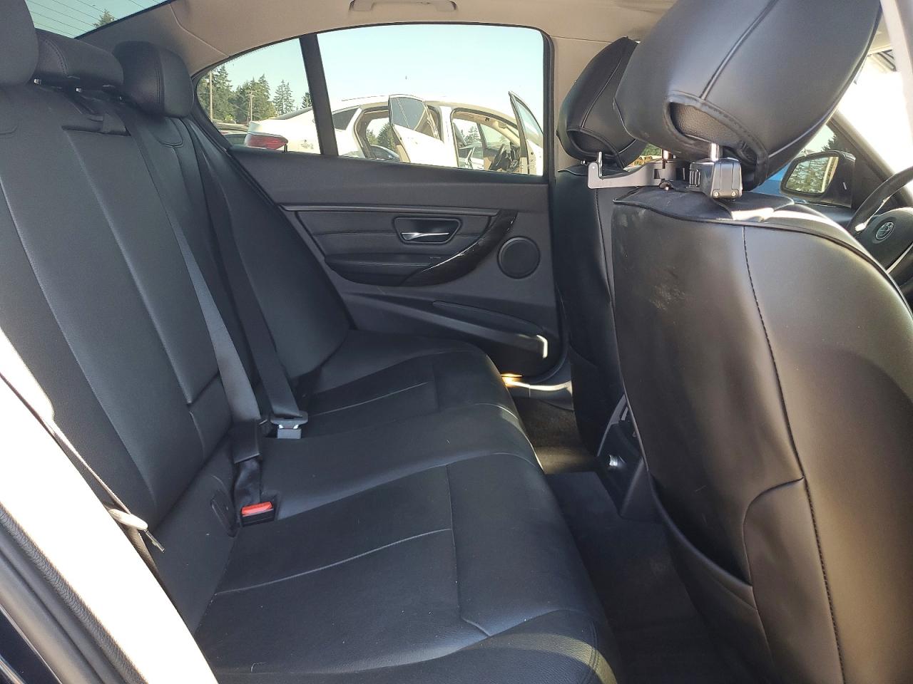 2015 BMW 328