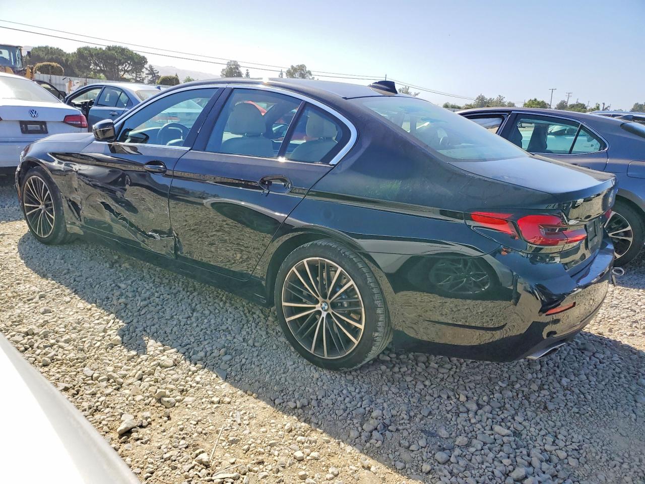 2023 BMW 530