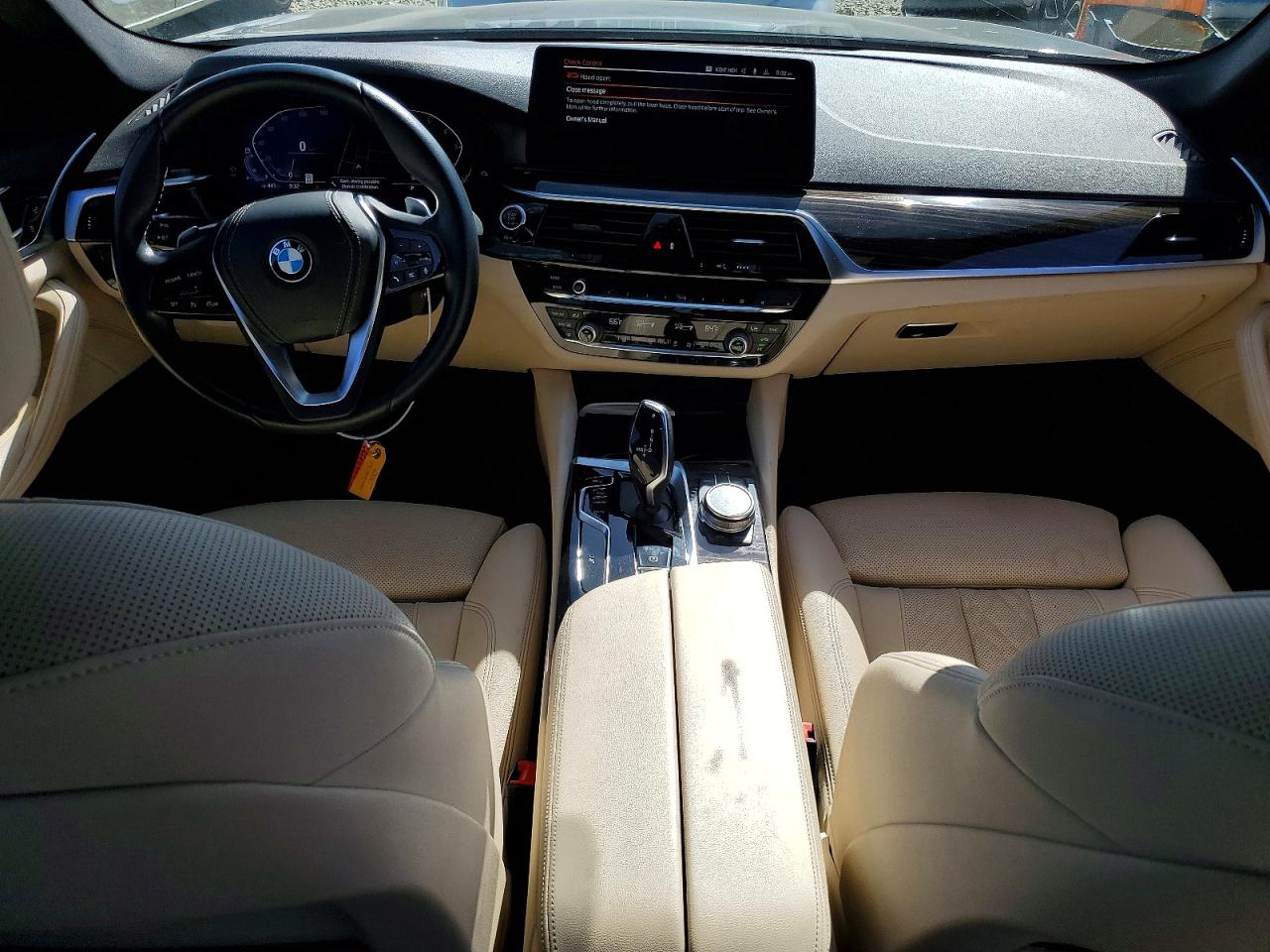 2023 BMW 530