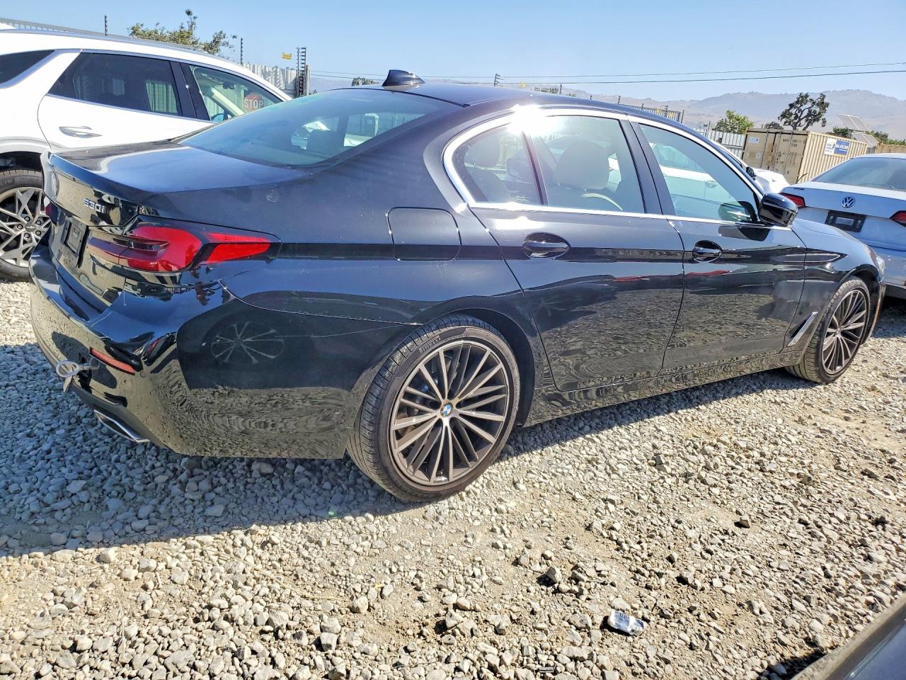 2023 BMW 530