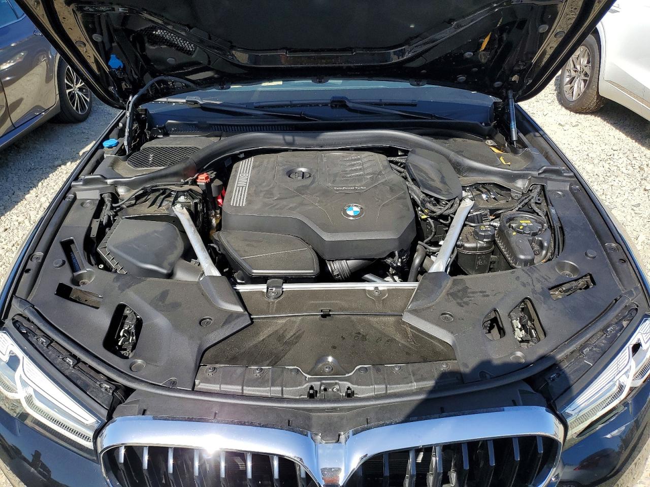 2023 BMW 530
