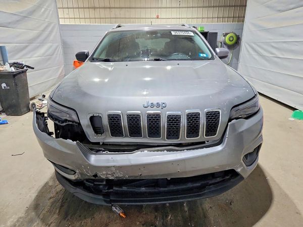 2019 JEEP CHEROKEE LATITUDE 4X4