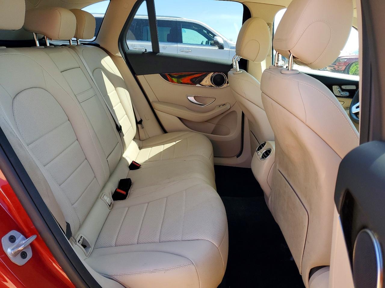 2022 MERCEDES-BENZ GLC GLC300