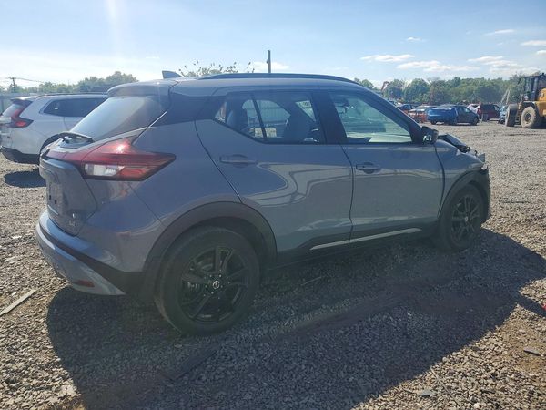 2023 NISSAN KICKS